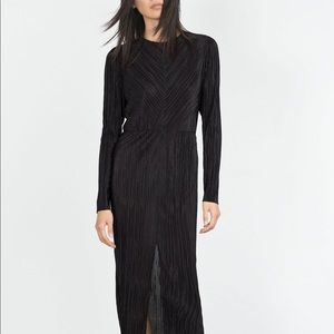 Zara Pleated Long Sleeve Dress